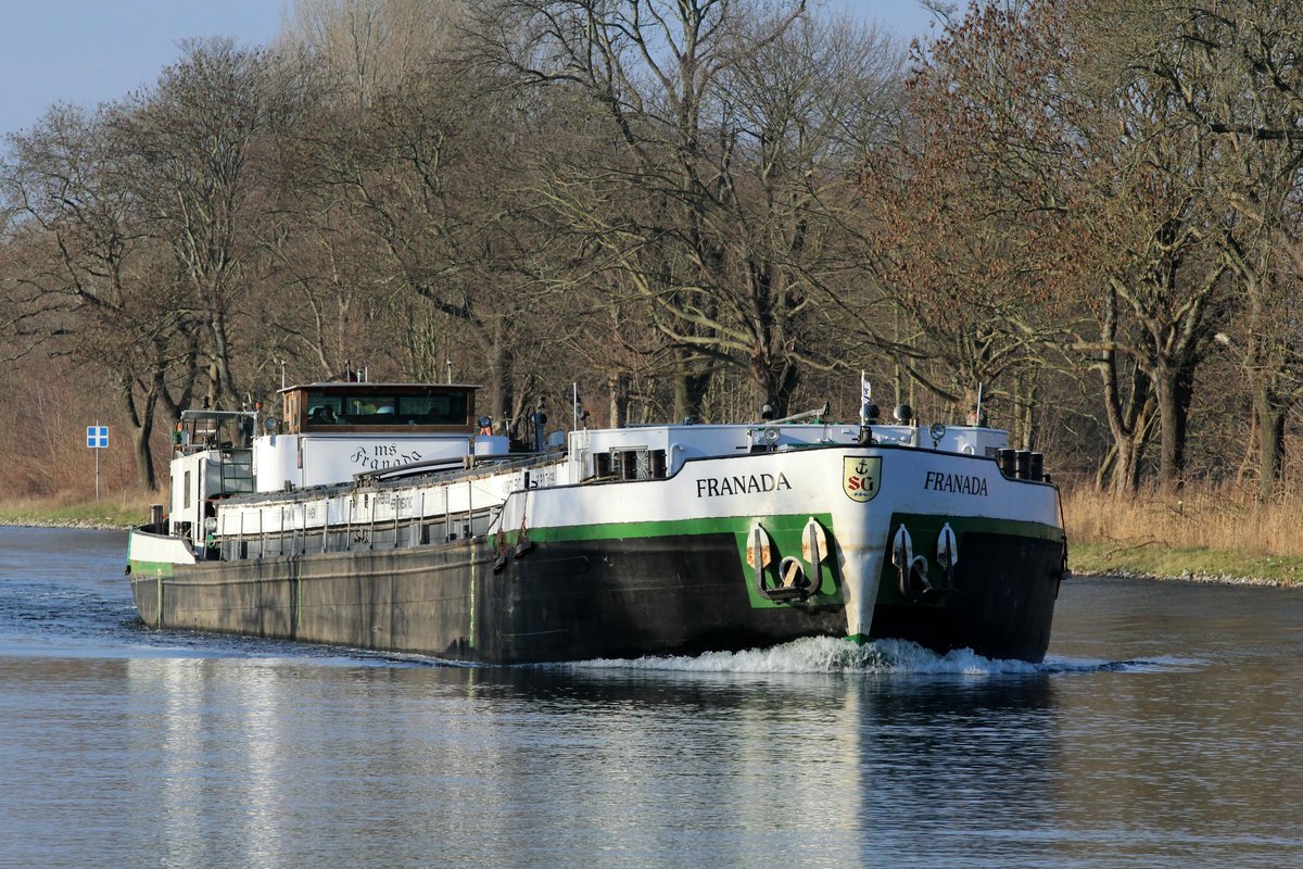 GMS Franada (04009670 , 65 x 8m) am 15.01.2018 im Sacrow-Paretzer-Kanal / UHW Höhe km  31,5 zu Berg unterwegs.