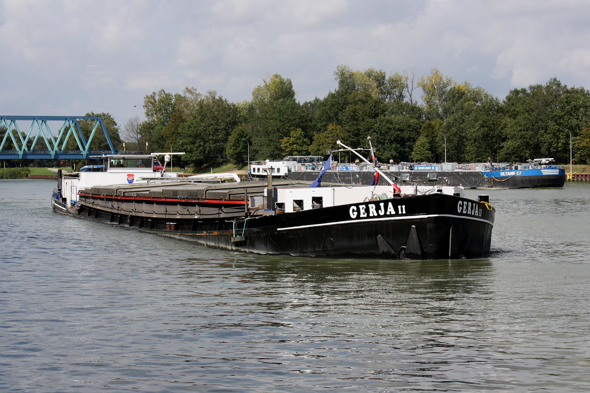 GMS GERJA II (ENI: 02319835) L.80m B.9,50m T 1094 Baujahr 1927 auf dem WDK zu Berg bei der Einfahrt in die Schleuse Datteln am 29.09.2020