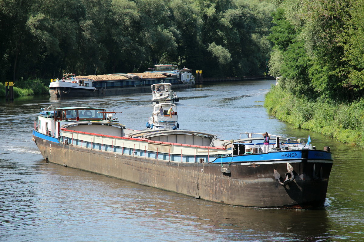 GMS HANSA (05101120 , 65 x 6,3m) am 05.08.2020 bei der Einfahrt in die Schleuse Kleinmachnow / Teltowkanal zu Berg.