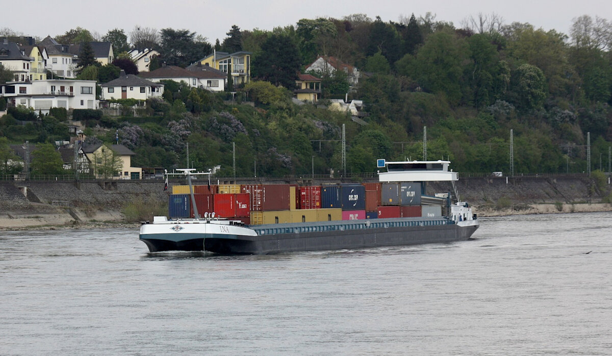 GMS INA (ENI:02332254) L.135 m B.11,45 m t 4123 Flagge Niederlande am 22.04.2022.2022 auf dem Rhein zu Tal in Andernach.