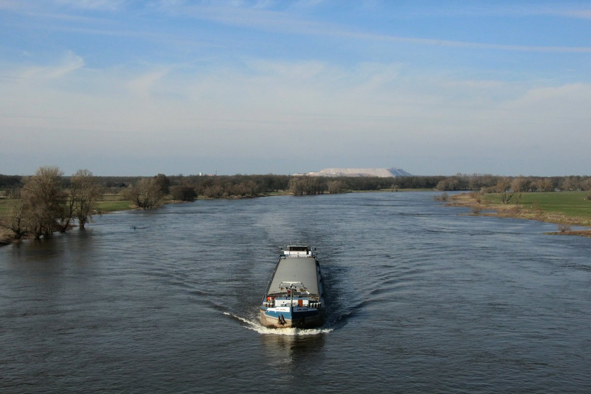 GMS Karl-Heinz (04400890 , 85 x 9m) am 18.03.2020 auf der Elbe bei Glindenberg zu Berg.