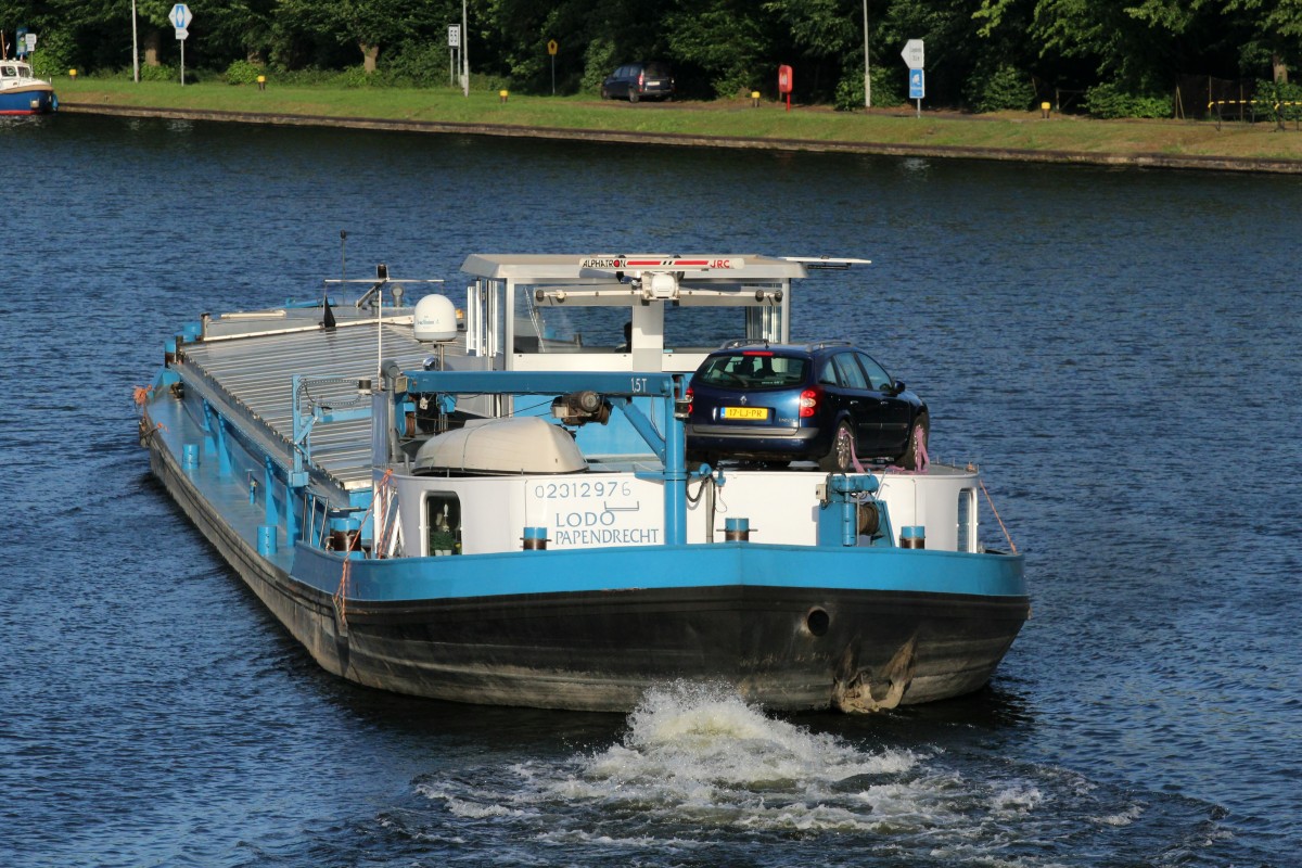 GMS Lodo (02312976 , 62 x 7,50) hat am 23.06.2014 die Nordkammer der Schleuse Brandenburg verlassen und fährt die Havel zu Berg Richtung Berlin.
