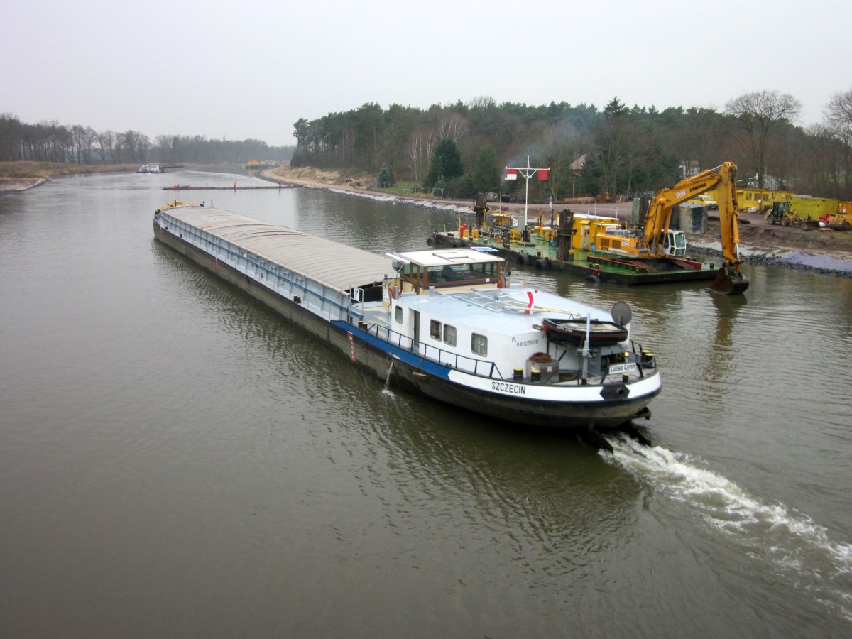 GMS Luisa Lynn (04025630 , 80 x 8m) am 15.12.2015 im EHK bei Ihleburg mit Fahrtrichtung Burg / Magdeburg.