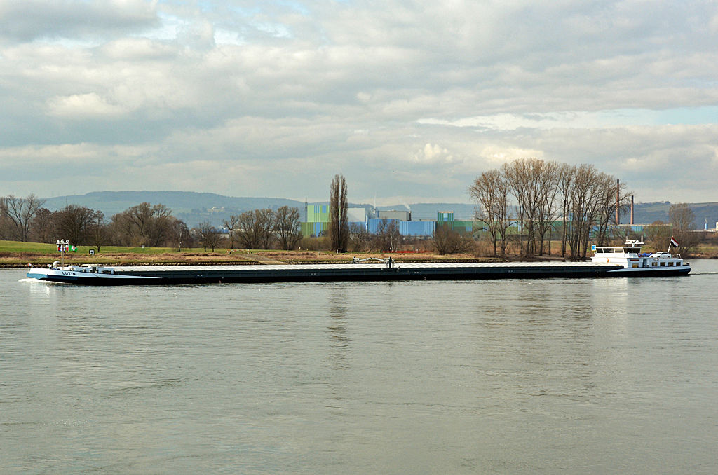 GMS  LUTIN  auf dem Rhein in Neuwied - 04.03.2014