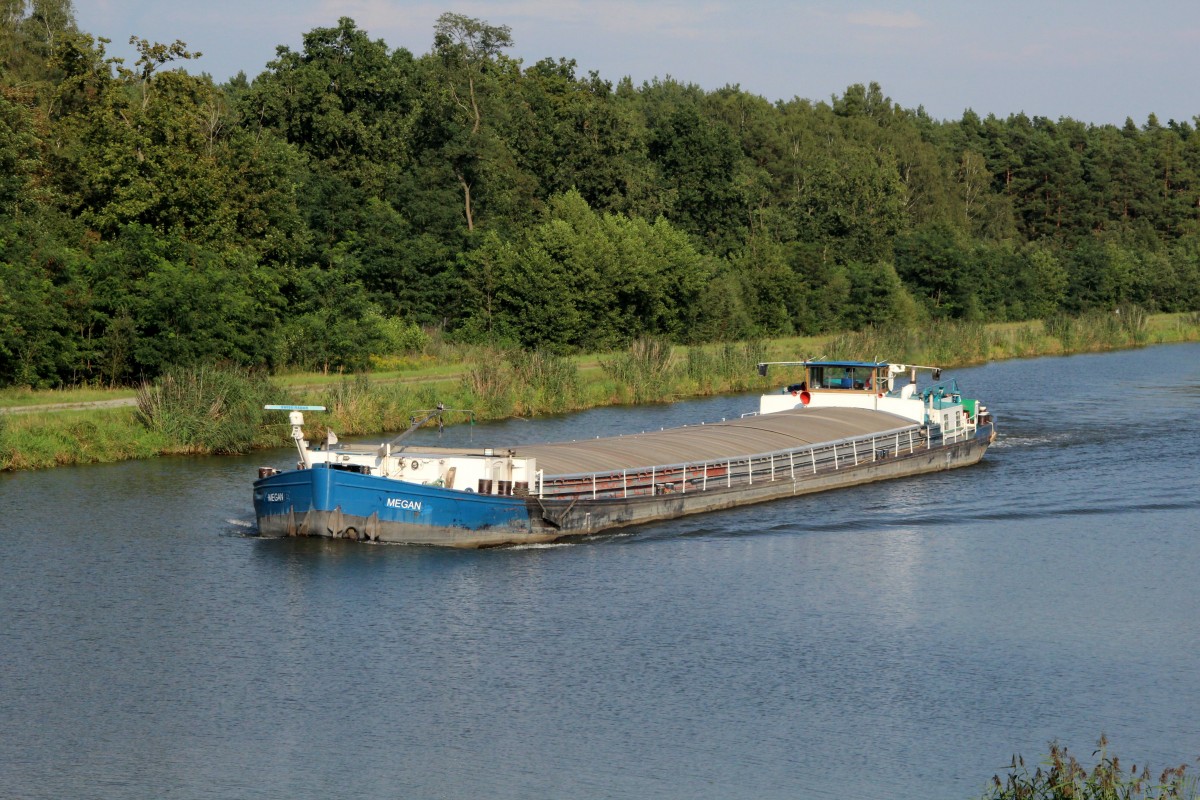 GMS Megan (02325303 , 67 x 8,20m) am 04.09.2015 im EHK zw. Schleuse Wusterwitz und Genthin.