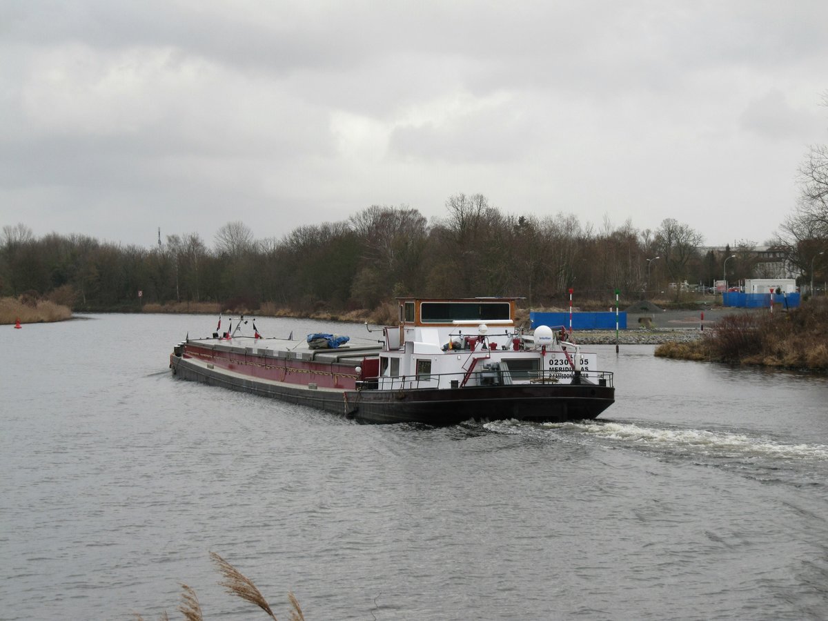 GMS Meridianas (02301605 , 67 x 8,2m) am 03.02.2020 im Teltowkanal Höhe Stadthafen Teltow auf Bergfahrt.