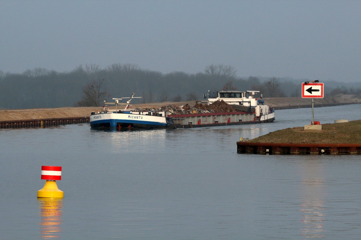 GMS Micanto , 02321949 , 80 x 9 , am 06.03.2014 auf dem MLK bei Elbeu Fahrtrichtung Westen / WOB