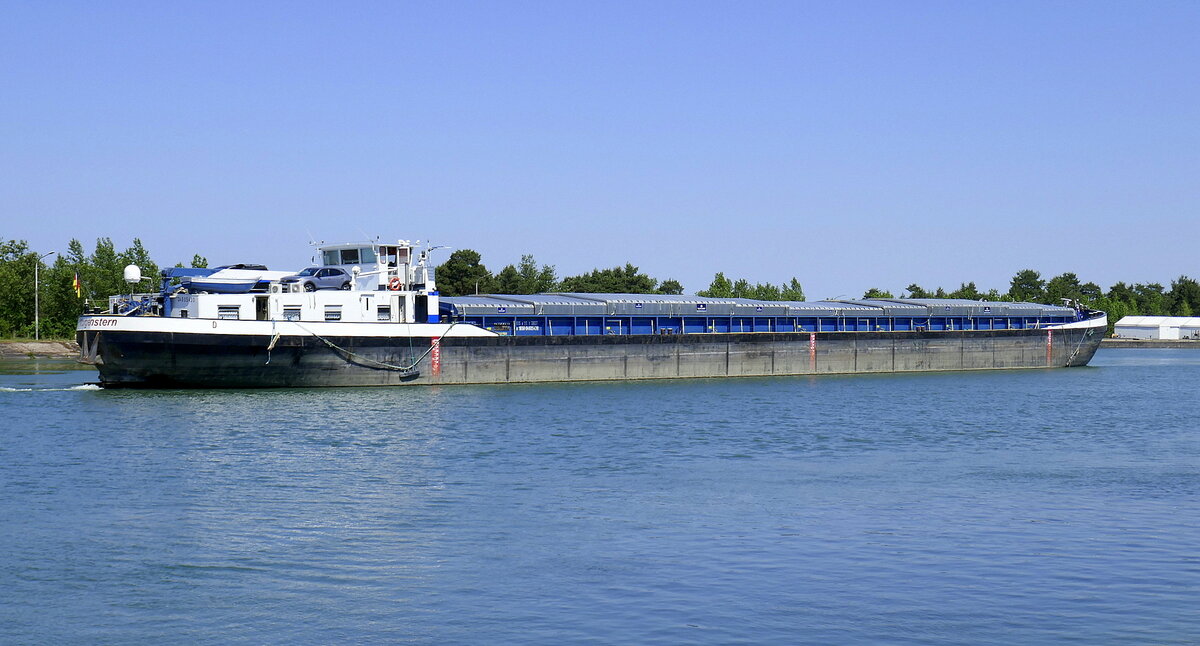 GMS MORGENSTERN ENI 04505430, rheinabw�rts nach Breisach, Heckansicht, Mai 2026