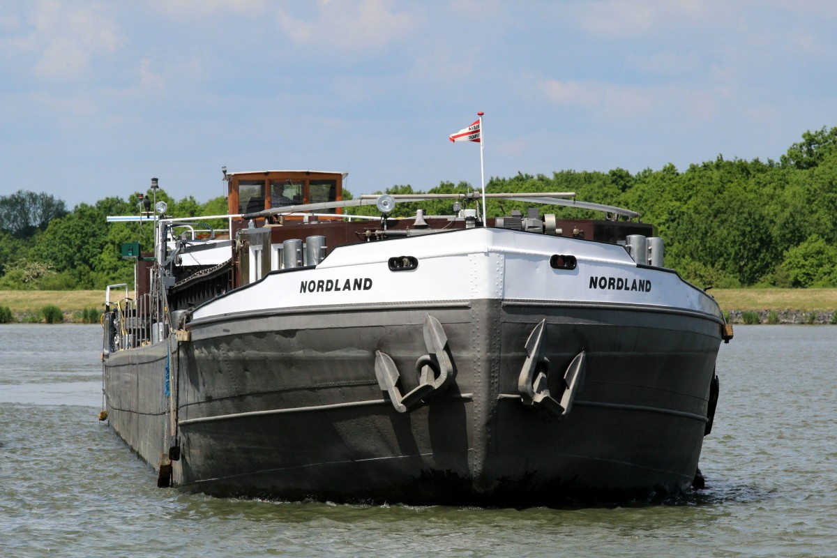 GMS Nordland (04007000 , 67 x 7,30) am 16.05.2014 im Oberwasser der Schleuse Rothensee - Wasserstrassenkreuz Magdeburg.