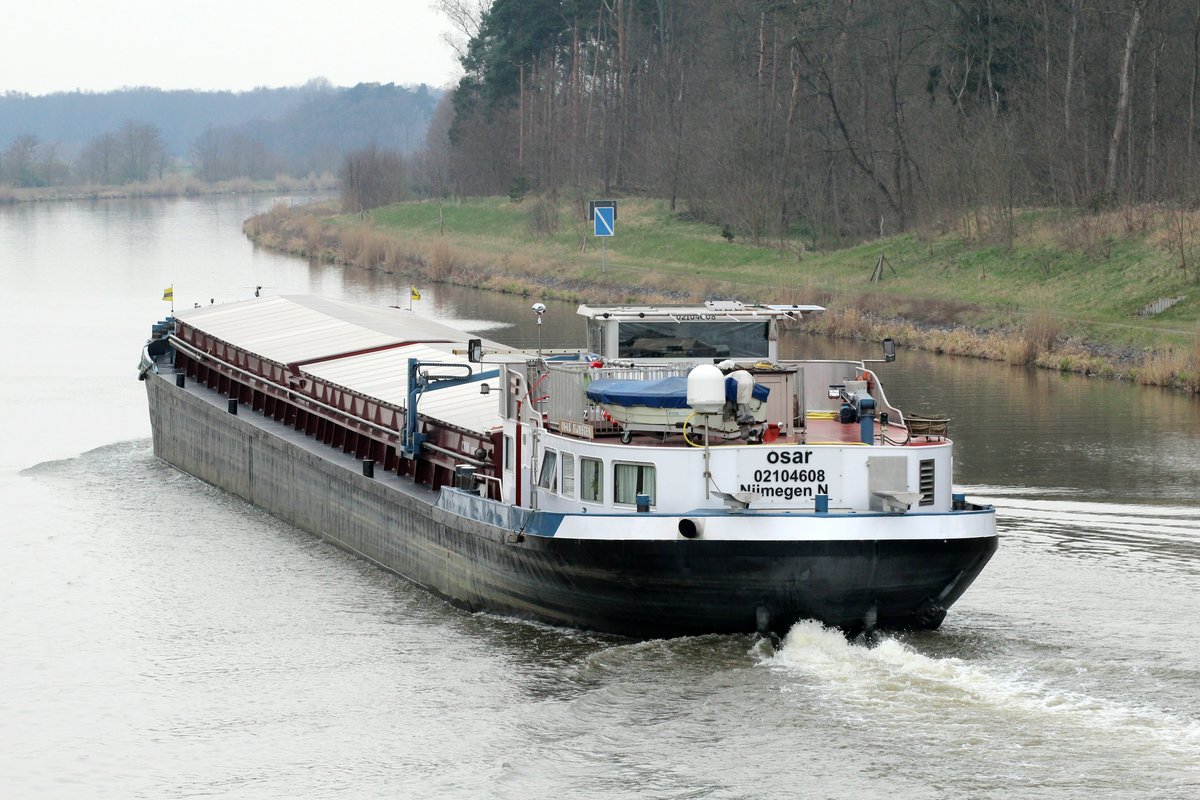 GMS Osar (02104608) am 05.04.2016 im EHK bei Kader Schleuse mit Fahrtrichtung Genthin.