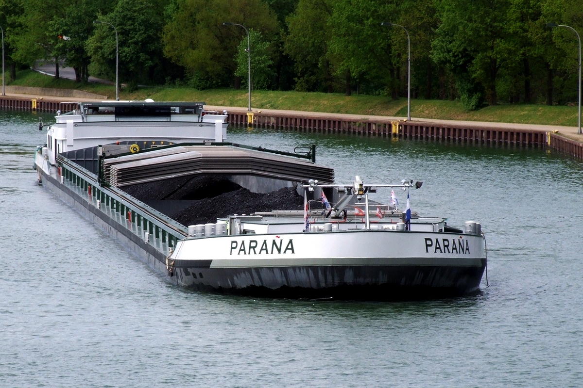 GMS Parana (ENI:06004306) am 29.04.2019 beim einfahren in die Schleuse Datteln WDK.