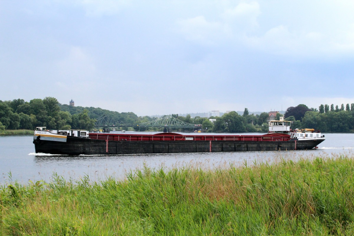 GMS Pollux (04300590 , 85 x 9,50) am 24.06.2014 auf der Havel bei Sacrow / Berlin zu Berg.