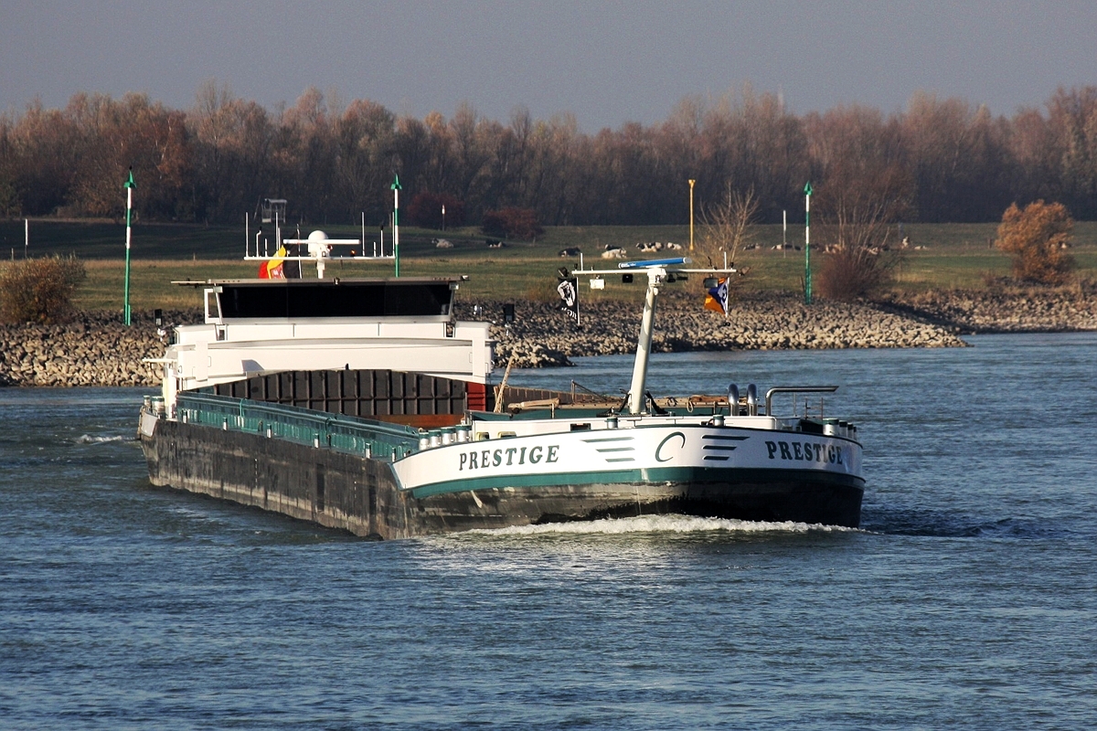 GMS Prestige (EIN:06105034) am 16.11.2018 auf dem Rhein bei Xanten km 824.