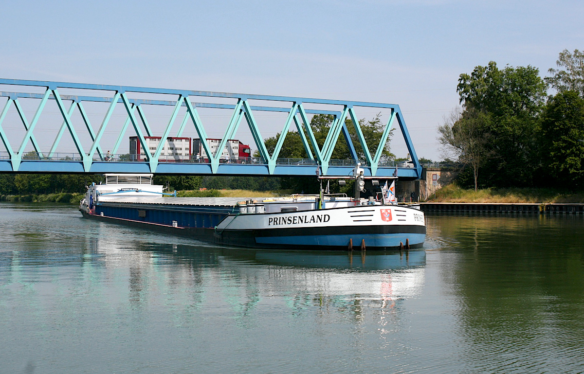 GMS PRINSENLAND (ENI:02326049) L.86m B.9,50m T 1665 Flagge Niederlande am 16.06.2021 auf dem WDK in Datteln zu Berg.