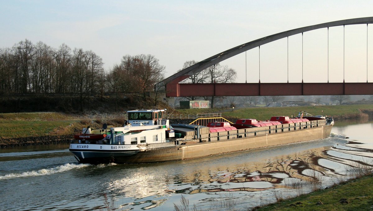 GMS Recaro (04021910 , 77 x 8,20m) am 08.02.2018 im Elbe-Seitenkanal zu Berg kurz vor dem Schiffshebewerk Scharnebeck.