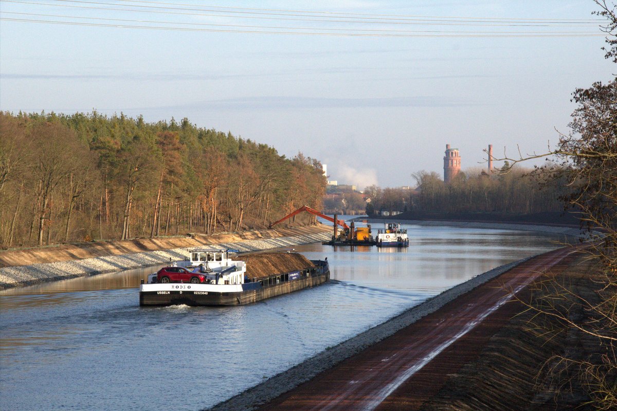 GMS Rodeo (02323840 , 80 x 9m) am 04.12.2019 im Elbe-Havel-Kanal zw. Schleuse Wusterwitz und Kirchmöser-West auf Bergfahrt.