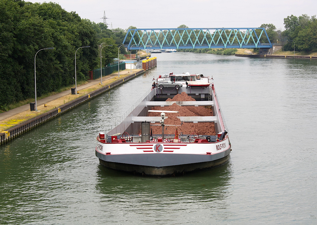 GMS ROLF_MONI (ENI:07001734) L.105m B.11,40m T 2636 Flagge Niederlande am 24.06.2021 auf dem WDK zu Berg einfahrend Schleuse Datteln.