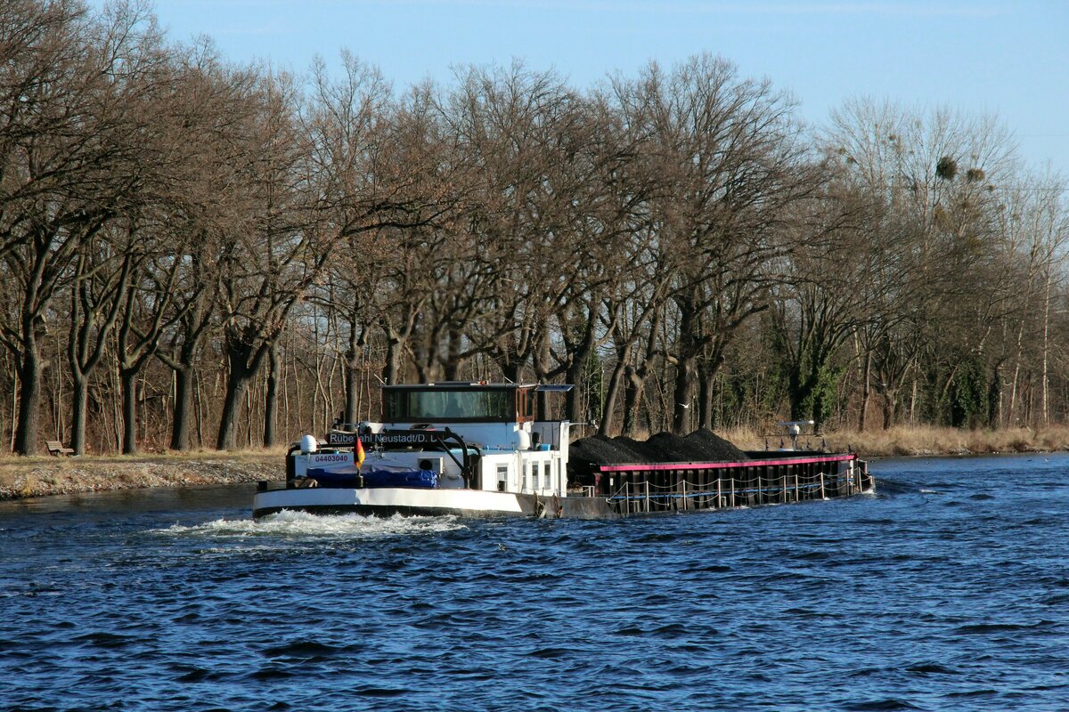 GMS  RÜBEZAHL  (04403040 , 80 x 8,20m) am 21.01.2022 im Sacrow-Paretzer-Kanal /  UNTERE HAVEL-WASSERSTRASSE  Höhe Schlänitzsee auf Bergfahrt nach Berlin.