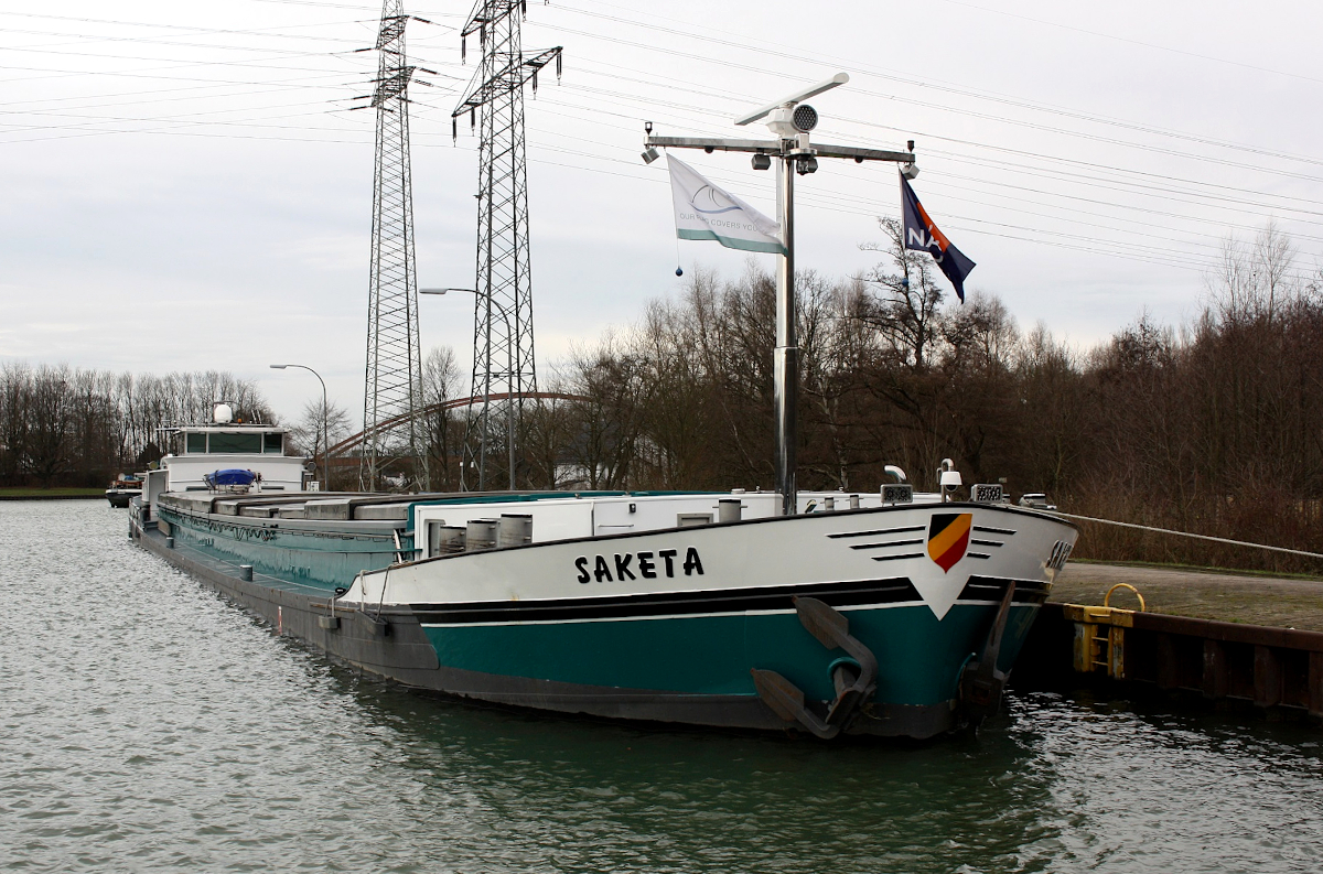 GMS SAKETA (ENI:06004091) L.80,14 m B.8,20 m T 1258 Flagge Belgien am 31.12.2021 am Liegehafen in Datteln.