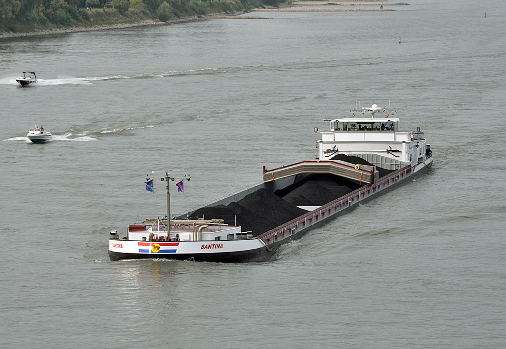 GMS  Santina  mit Kohle beladen auf dem Rhein in Bonn - 28.09.2013