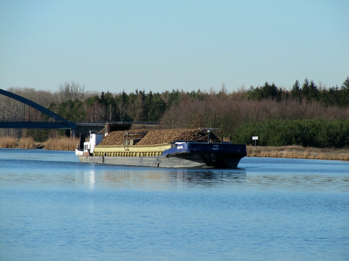 GMS Senna (02315872 , 80 x 8,24m) am 15.02.2019 im Elbe-Havelkanal zu Berg kurz vor der Schleuse Wusterwitz.