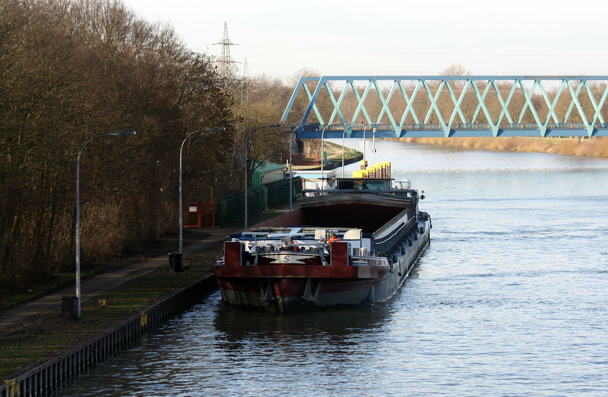 GMS SPIJK (ENI:02318387) L.85 m B.9,47 m t 1391  Baujahr 1956 Flagge Niederlande auf dem WDK am 20.01.2024 an der Schleuse Datteln.