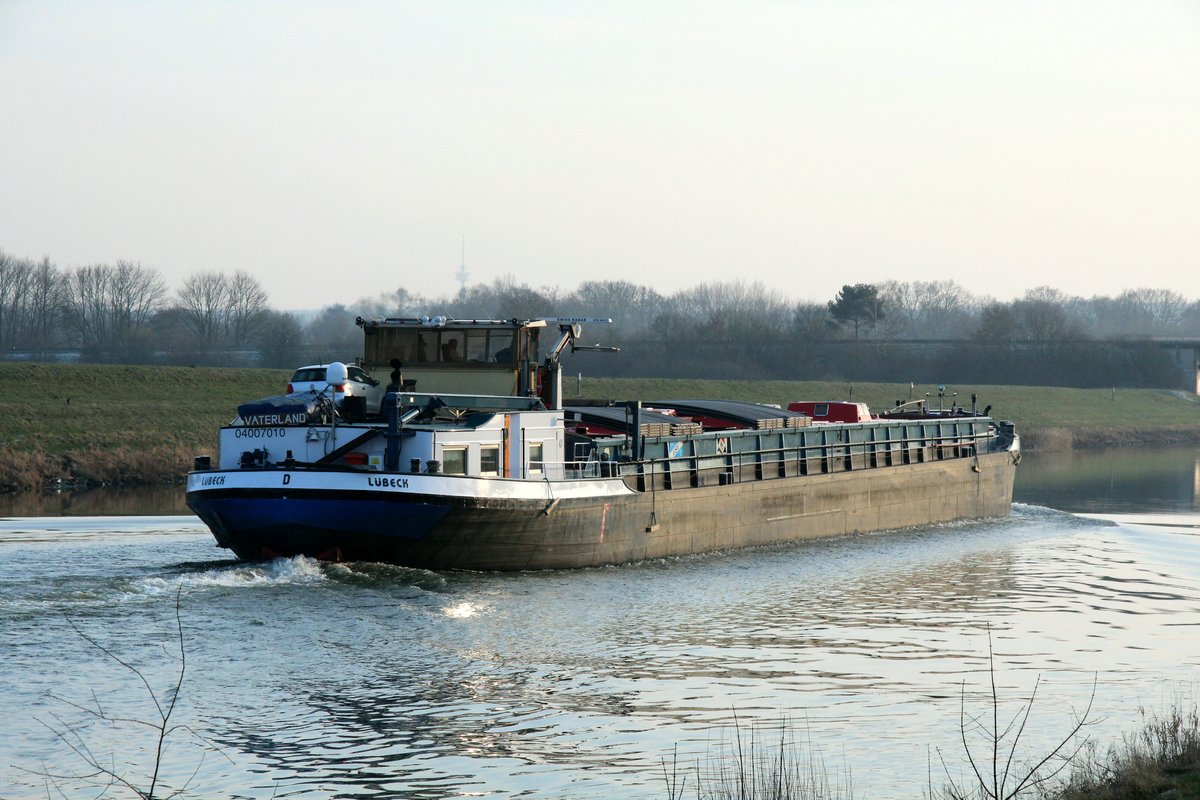 GMS Vaterland (04007010 , 80 x 8,20m) am 08.02.2018 im Elbe-Seitenkanal zu Berg kurz vor dem Schiffshebewerk Scharnebeck.