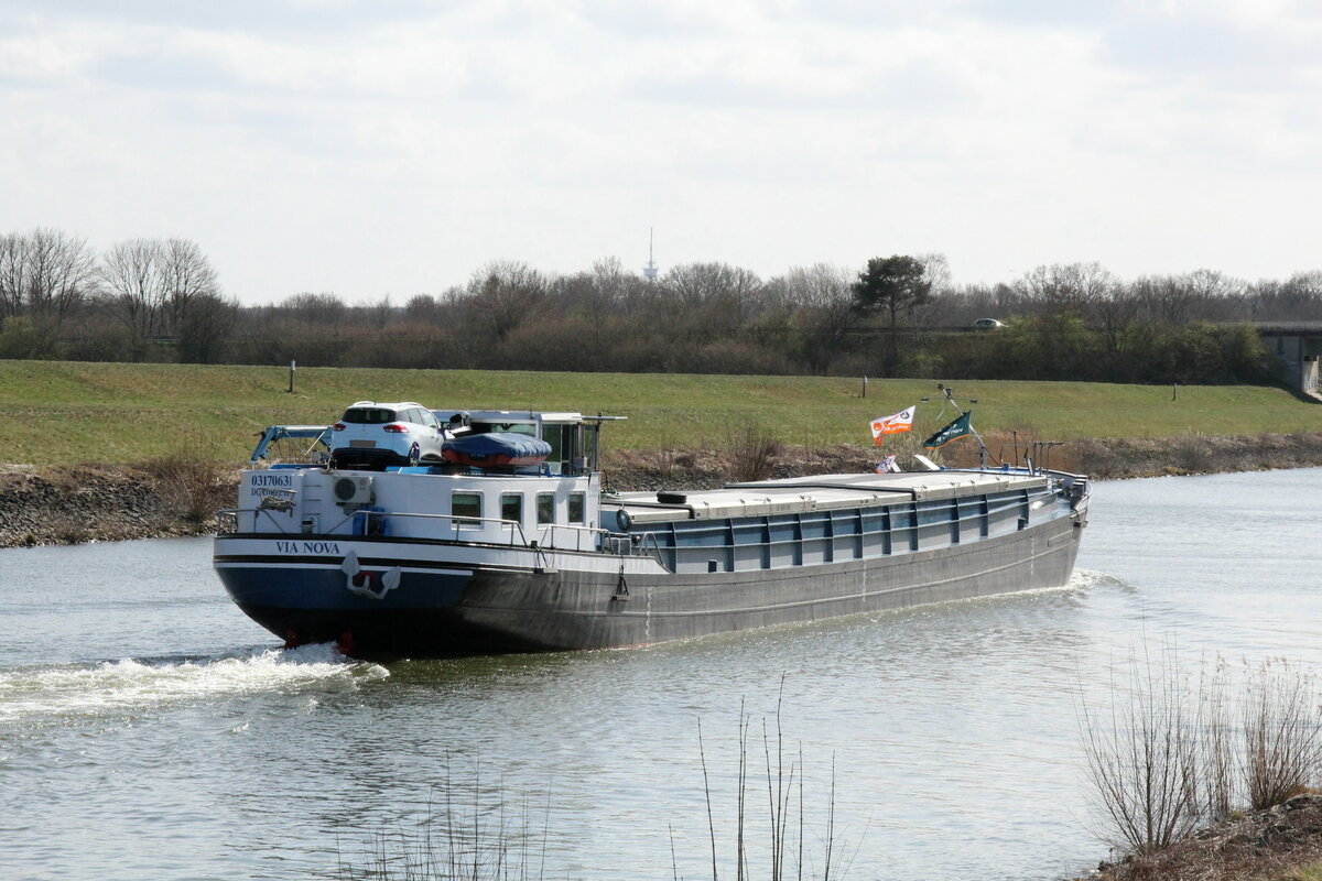 GMS  VIA NOVA  (03170631 , 60 x 6,60m) am 29.03.2022 auf Bergfahrt im  ELBE-SEITENKANAL  Höhe km 109.