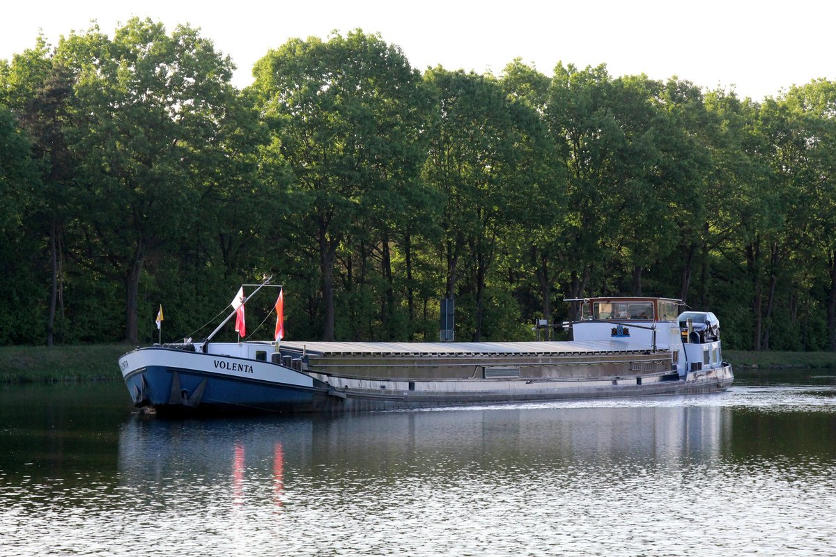 GMS Volenta (03310490 , 60,92 x 6,65m) am 11.05.2018 im Unterwasser der Schleuse Hesselte (Dortmund-Ems-Kanal).