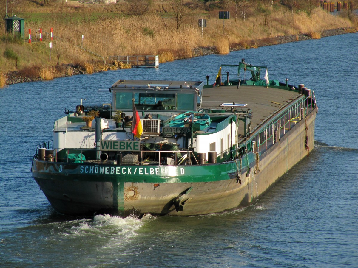 GMS Wiebke (04030990 , 67 x 8,20) am 07.01.2014 im Elbe-Havel-Kanal (EHK) bei Niegripp auf Bergfahrt.