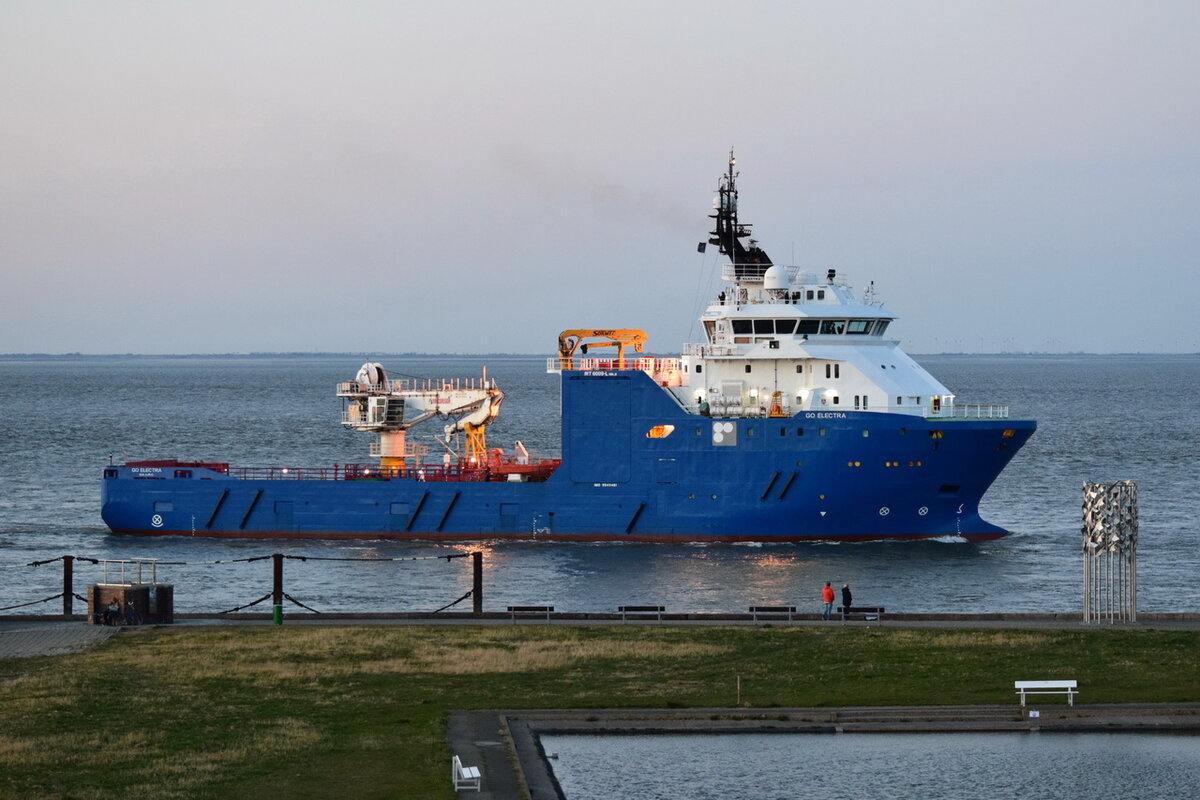 GO ELECTRA , Well Stimulation Vessel , IMO 9545481 , Baujahr 2012 , 79.67 x 16.4 m , 19.04.2022 , Cuxhaven