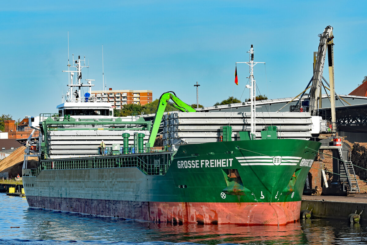 GROSSE FREIHEIT (IMO 9507142) am 07.10.2021 am Konstinkai in Lübeck 