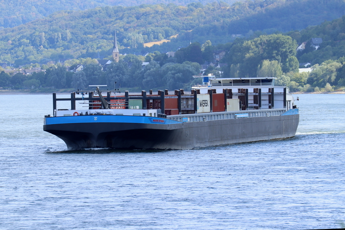 G�termotorschiff MAXINE DEYMANN ENI 02325839 Rheinabw�rts bei Stolzenfels/Koblenz 21.7.2026