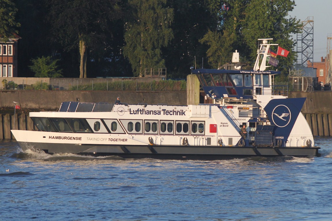 Hadag Hafenf�hre HAMBURGENSIE (ENI 04810920); Eigner/Betreiber: Hadag; Datum: 21.07.2025; Aufnahmeort: Elbe/Hafen Hamburg, Deutschland.