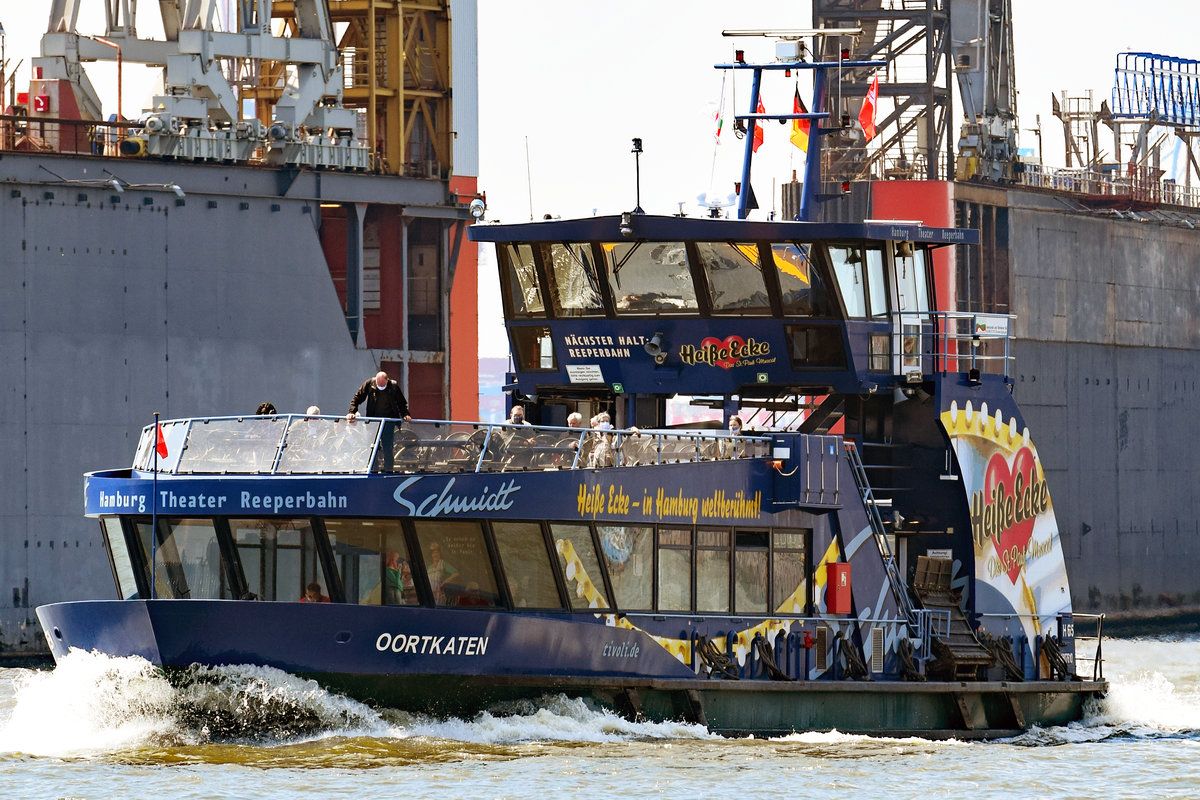 Hafenfähre OORTKATEN (ENI 04807610) am 26.05.2020 im Hafen von Hamburg