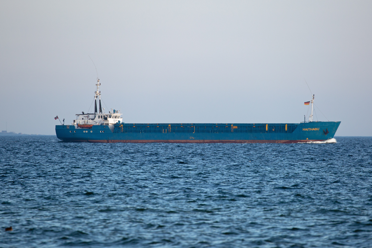 HAITHABU (IMO: 8222185) vor Thiessow auf der Fahrt nach Lubmin. - 08.02.2020
