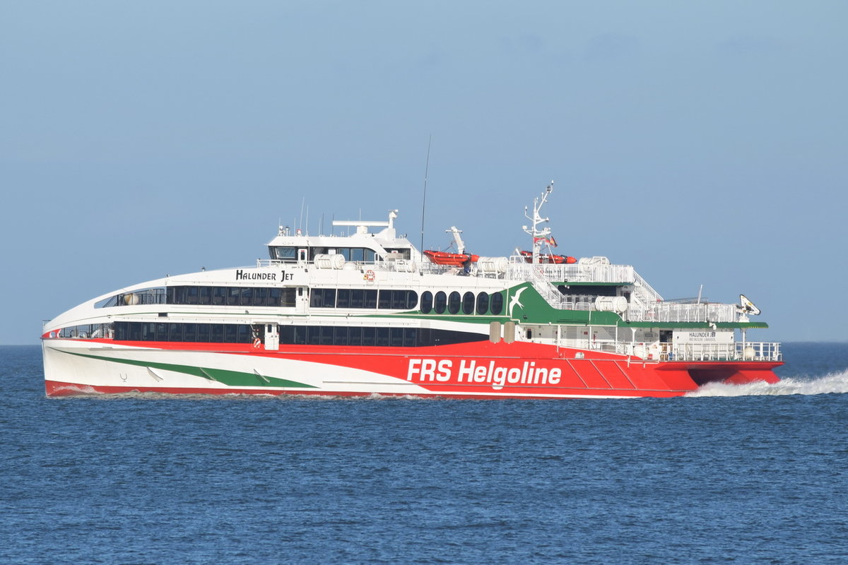 HALUNDER JET , High Speed Katamaran , IMO 9825295 , Baujahr 2018 , 56.4 × 14m , Cuxhaven 08.11.2018