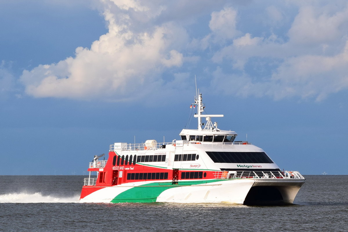 HALUNDER JET , Hydrofoil , IMO 9281671 , Baujahr 2003 , 51 × 12.3m , 15.09.2017 Cuxhaven