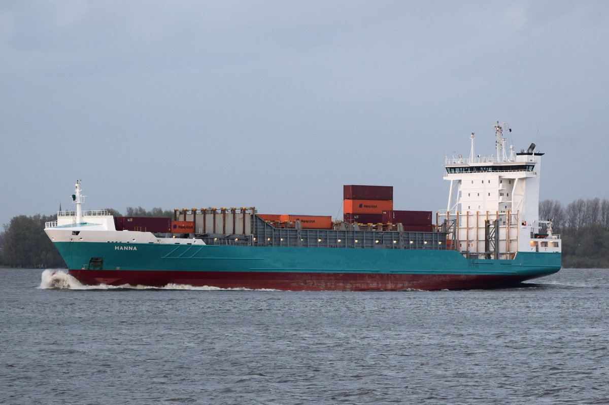 HANNA , Feederschiff , IMO 9376048 , Baujahr 2008 , 868 TEU ,134.4 × 22.5m , 15.04.2017 Grünendeich