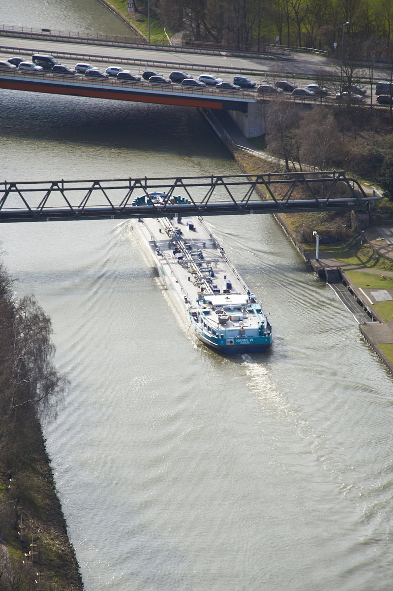 HANNE W, 02336172

Rhein-Herne-Kanal, Oberhausen, Deutschland, am 29.03.2016

Weitere Bilder hier: 
http://nowasell.com/index.php/fotografie/event/Binnenschiffe.html 