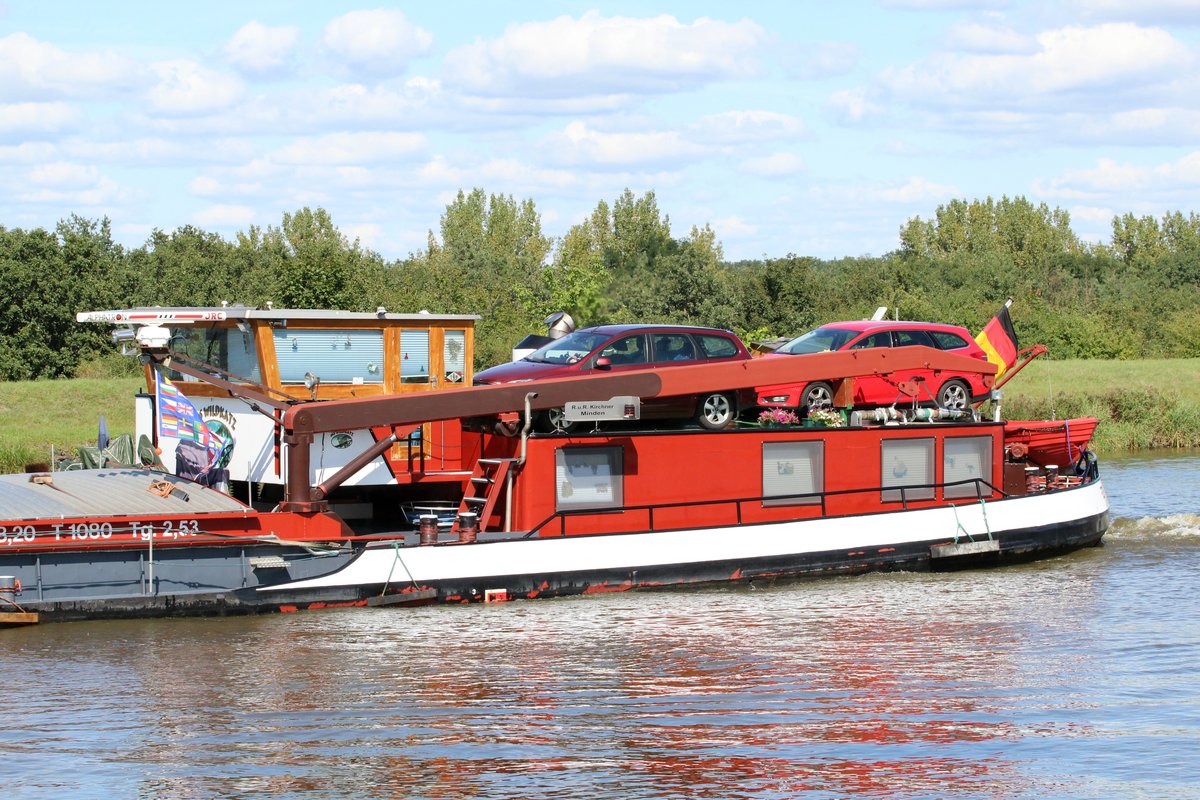 Heck / Steuerhaus / Wohnung / Maschinenraum usw. des GMS Wildkatz am 28.08.2017 auf dem Mittellandkanal Höhe Barleber See I . 