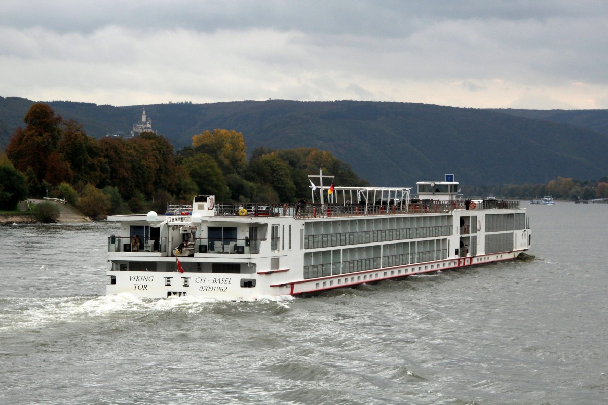 Heck vom KFGS Viking Tor (07001962 , 135 x 11,45m) am 21.10.2014 auf Rhein-Bergfahrt bei km 585.