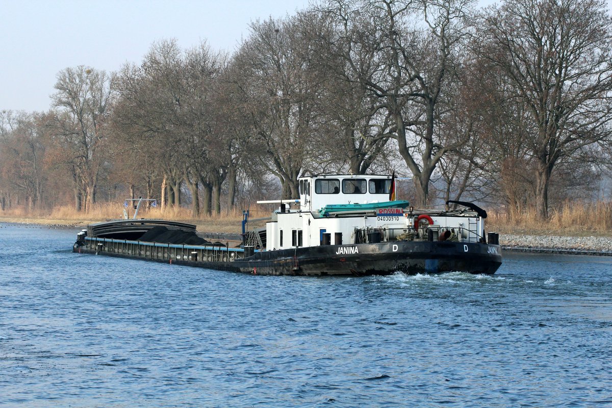 Heckansicht GMS Janina (04030910) am 10.02.2017 im Sacrow-Paretzer-Kanal zu Tal zw. dem Schlänitzsee u.d. Göttinsee.