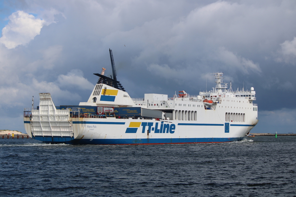 Heckansicht der MARCO POLO in Warnemünde am 12.07.2020 