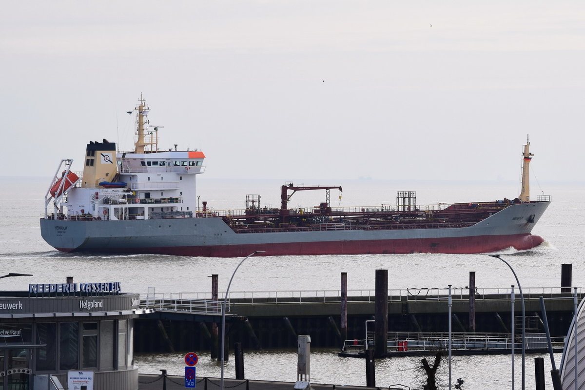 HEINRICH , Tanker , IMO 9242730 , Baujahr 2002 , 114 x 16.9 m , 17.03.2020 , Cuxhaven