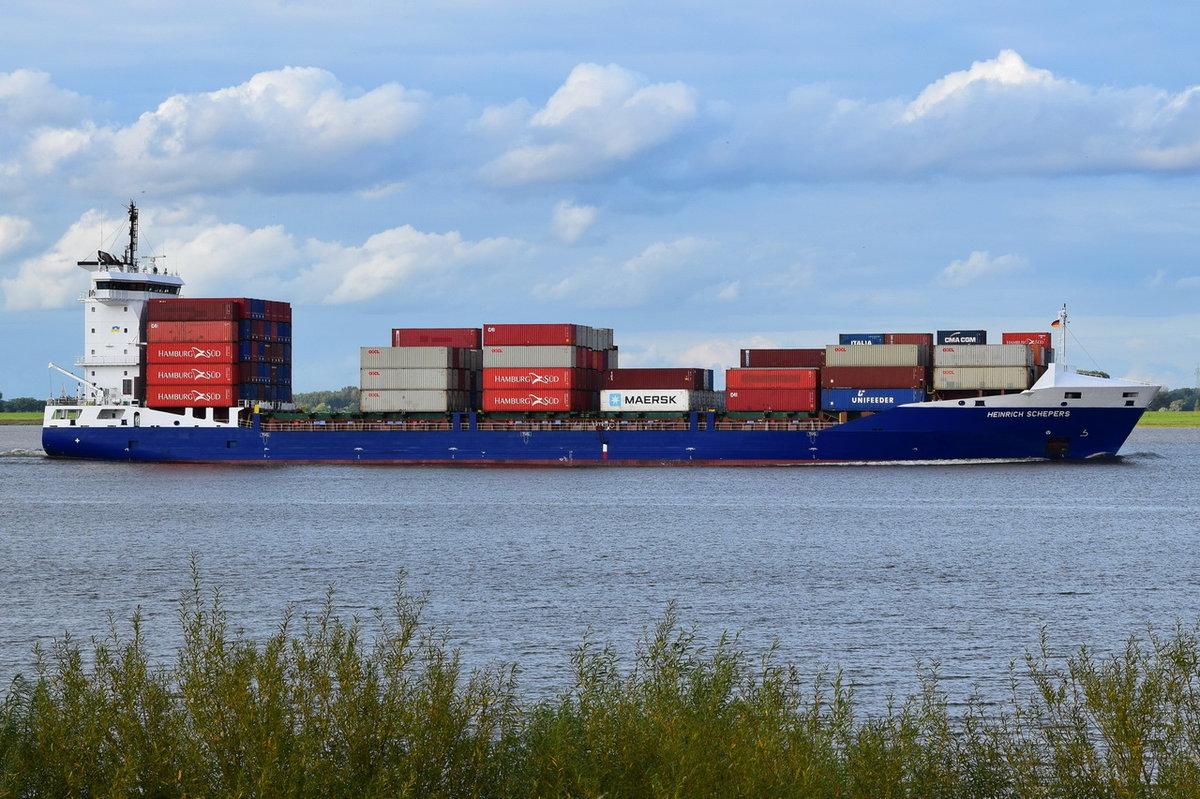 HEINRICH SCHEPERS , Feederschiff , IMO 9584475 , Baujahr 2012 , 151.74m × 23.4m ,     1036 TEU , 07.09.2017 Grünendeich