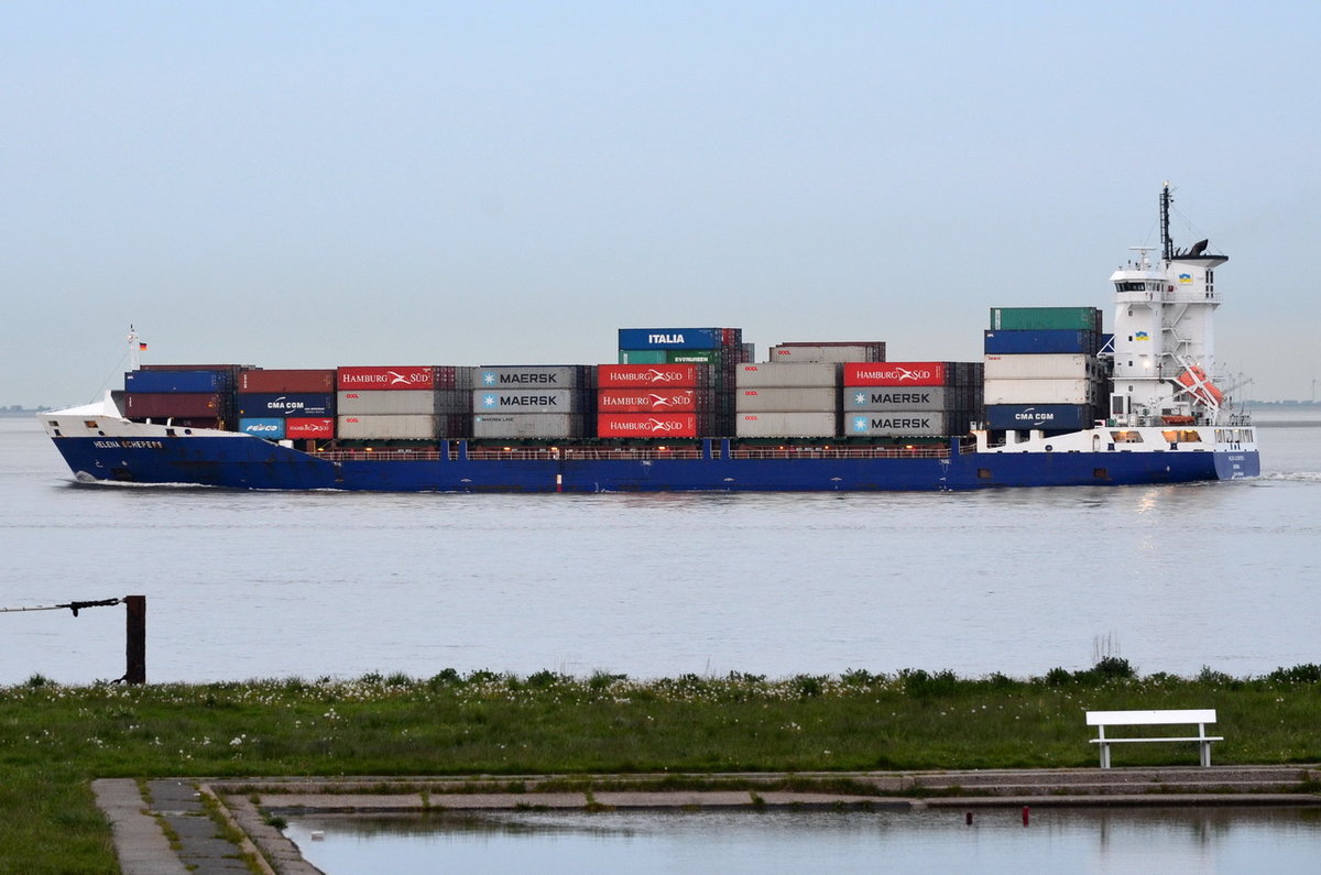 HELENA SCHEPERS , Feederschiff , IMO 9584487 , Baujahr 2012 , 151.7 × 23.4m , 1036 TEU , 15.05.2017  Cuxhaven