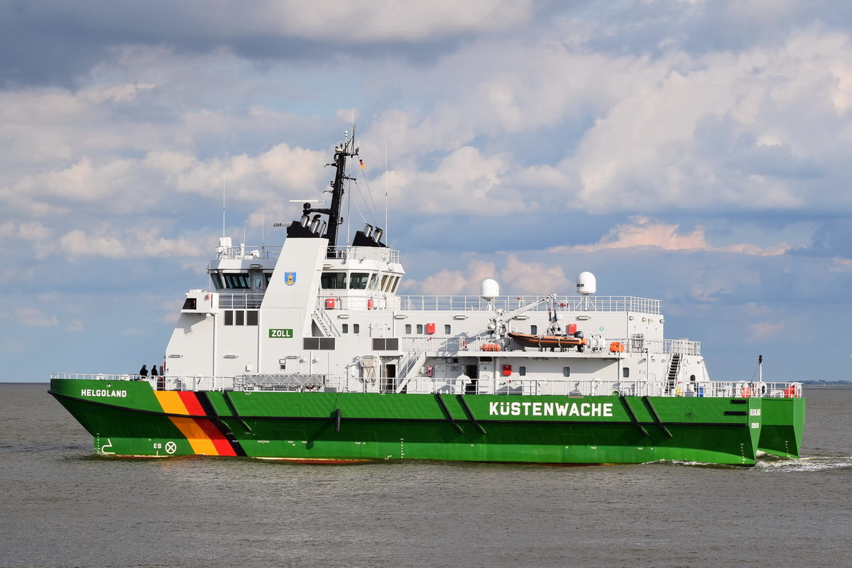 HELGOLAND , Küstenwache(Zoll) , IMO 9500364 , Baujahr 2009 , 49.35 × 20m , 15.09.2017 Cuxhaven