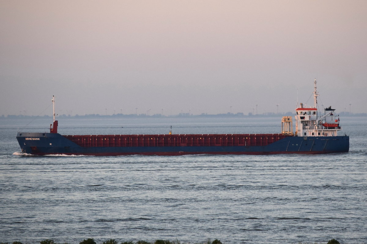 HOHE BANK , General Cargo , IMO 9505302 , Baujahr 2010 , 86 × 12.6m , 168 TEU , 17.05.2017  Cuxhaven