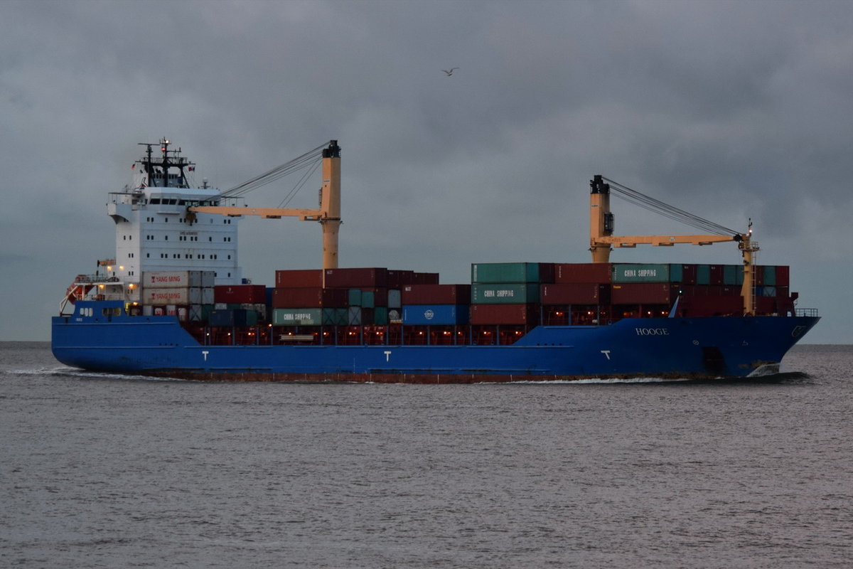 HOOGE , Containerschiff , IMO 9301122 , Baujahr 2006 , 160.82 × 25.52m , 14.09.2017 Cuxhaven